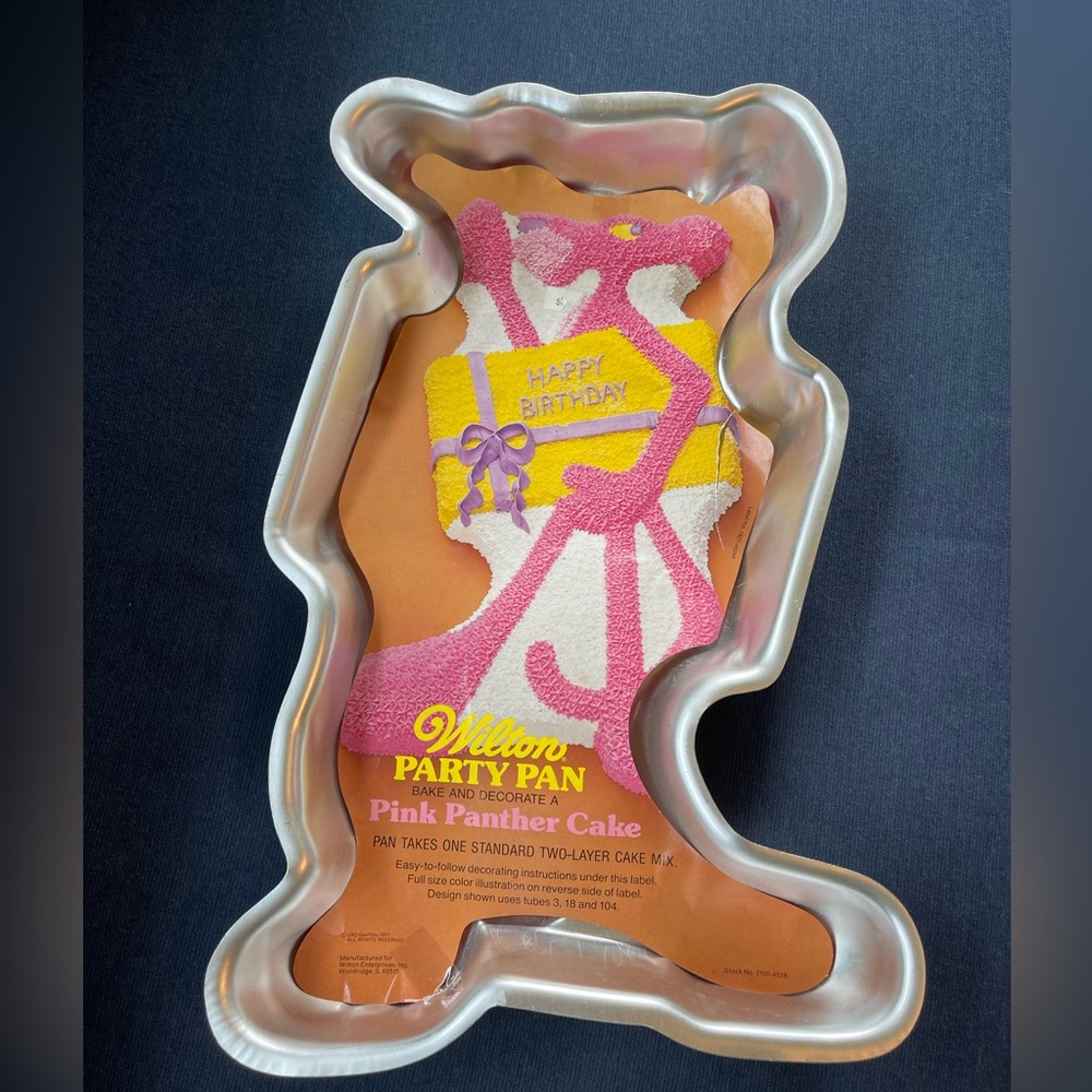 Vintage Wilton Cake Pan (bears, tigger, pink panther) - Picture 4 of 9